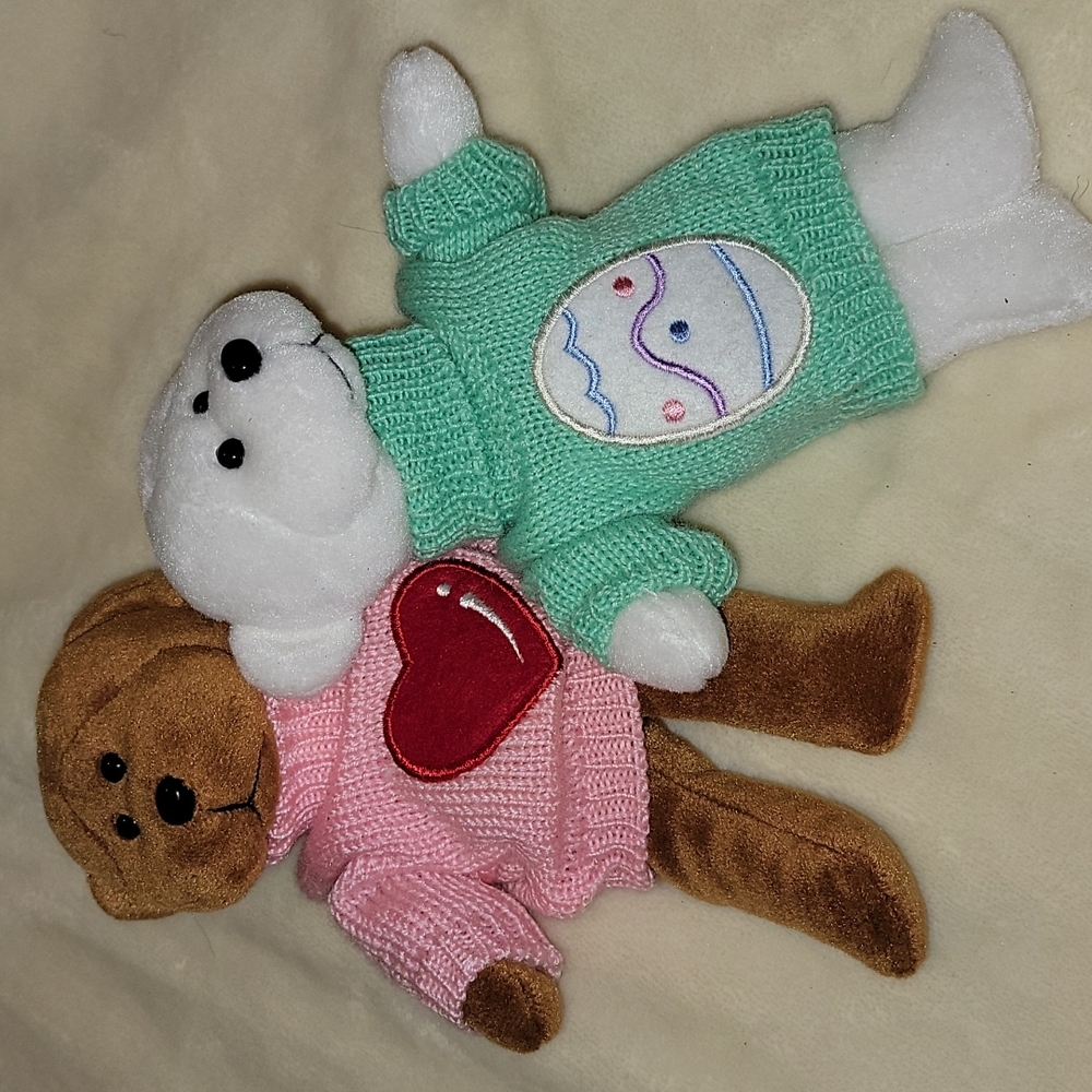 Bears Set of two..7 Sweaters to change